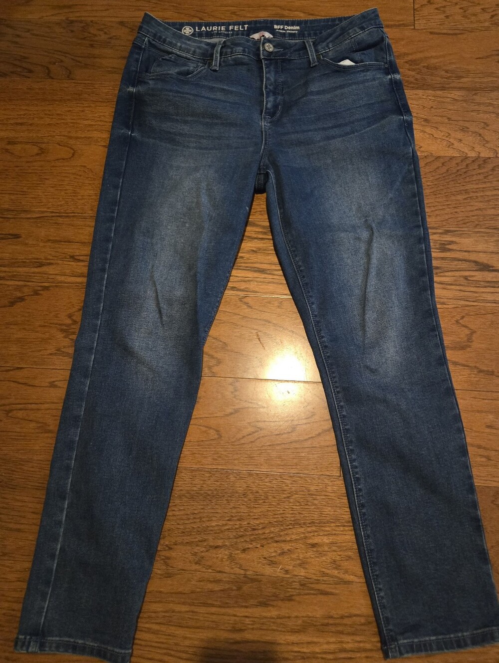 Laurie Felt Slim Skinny Jeans in Dark Blue Wash